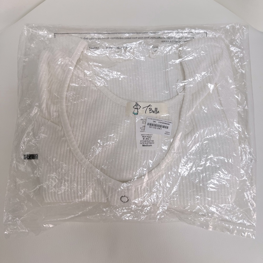 BNIP Ivory Ribbed Crop Top - Picture 3 of 3